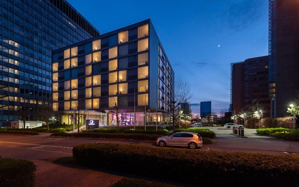 Doubletree By Hilton Frankfurt Niederrad Hotel Frankfurt am Main Exterior photo